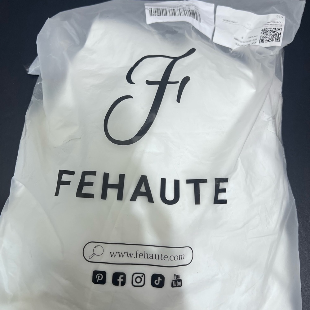 Fehaute white sleeveless jumpsuit new size 6 - Picture 4 of 13